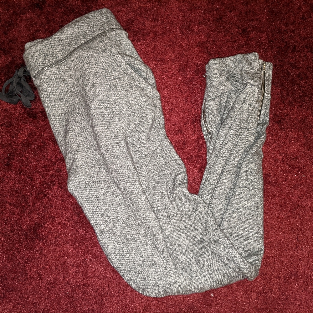 Aerie Grey speckled joggers size large - Picture 2 of 4